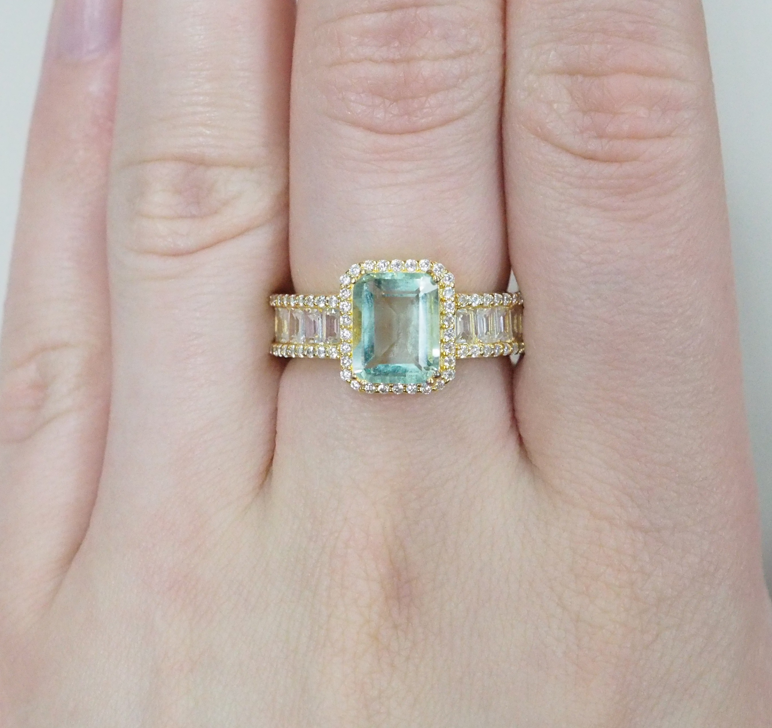 Серебряное кольцо с флюоритом